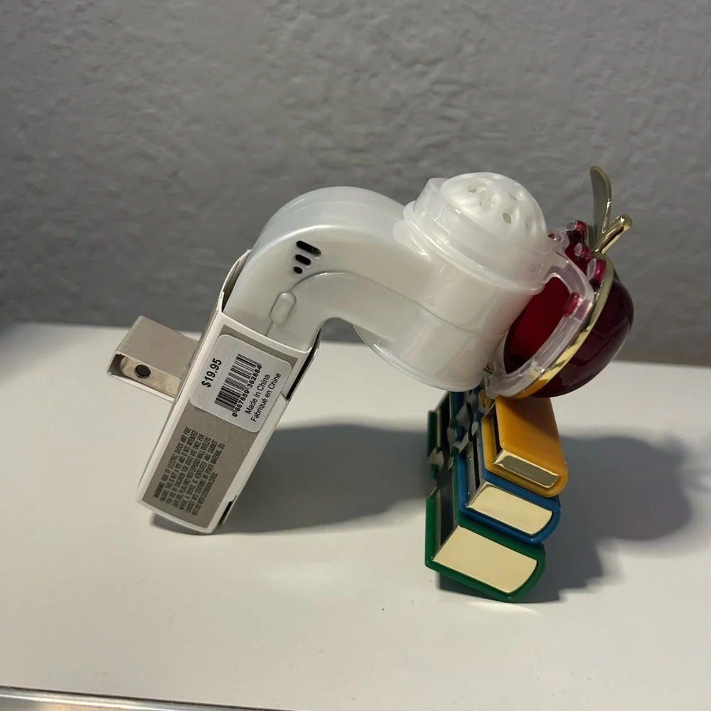 Bath & Body Works APPLE & BOOKS, SCHOOL Night Light Wallflower Plug-In Holder🍎